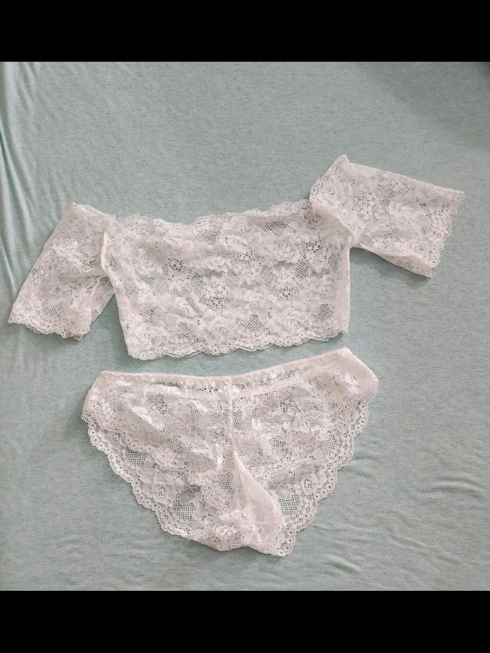 White Lace Off-Shoulder Bralette & Bikini Set - Picture 6 of 7